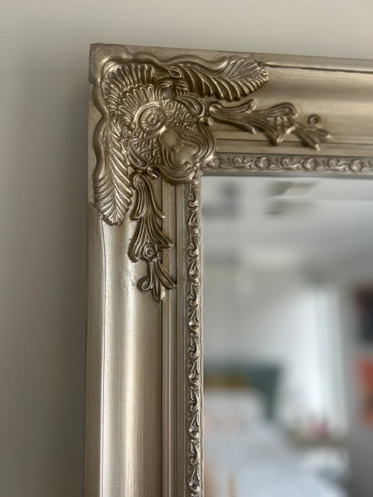 Antique Sienna Mirror White/Champagne