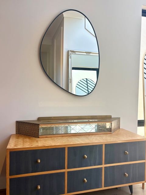 Oolong - Irregular shape pebble mirror 2 Finishes 70cm x 95cm
